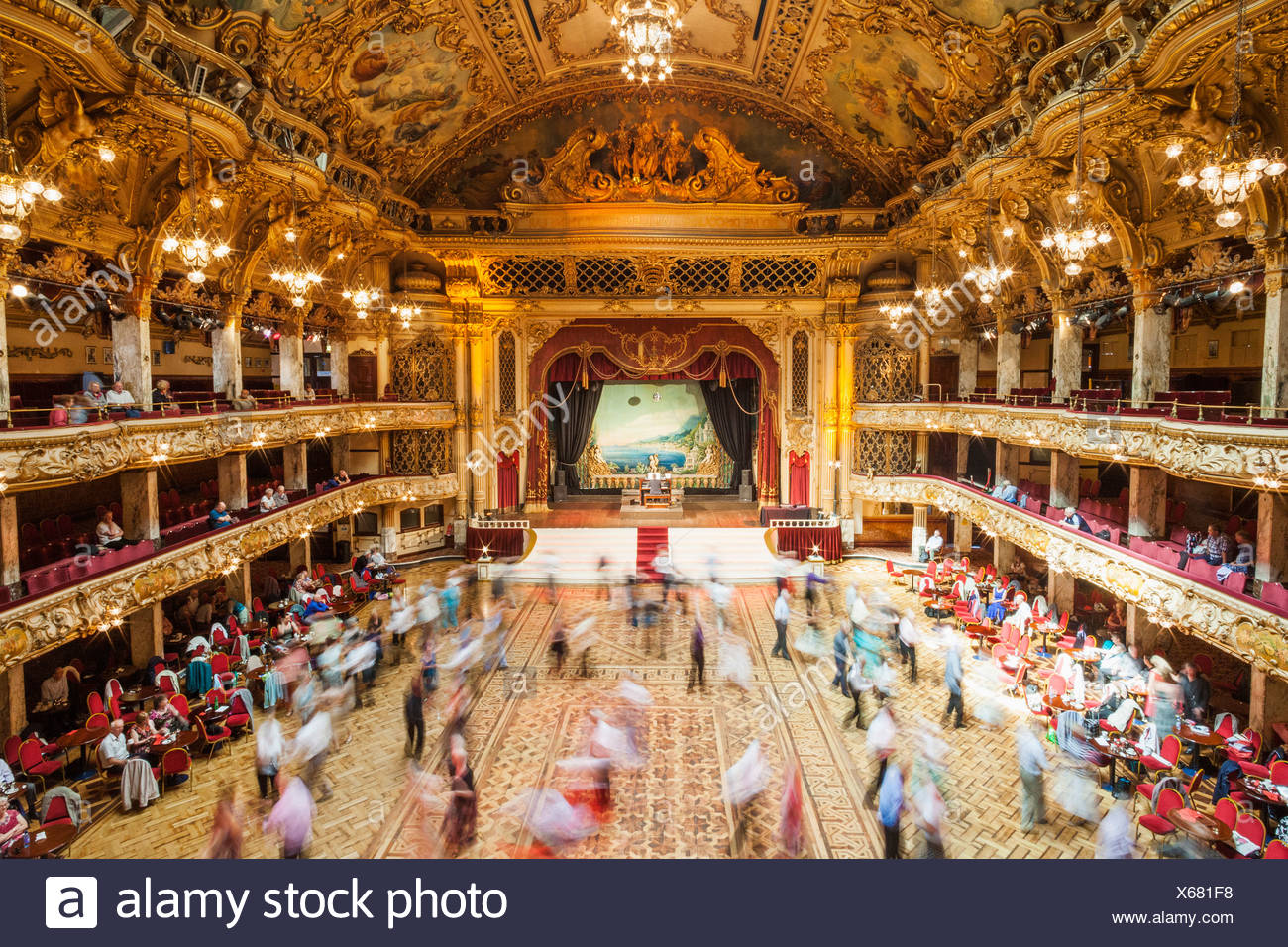 Uk Vereinigtes Konigreich Great Britain Europa Grossbritannien England Lancashire Blackpool Blackpool Tower Ballroom Ballsaal Ballroom Buhne Stockfotografie Alamy