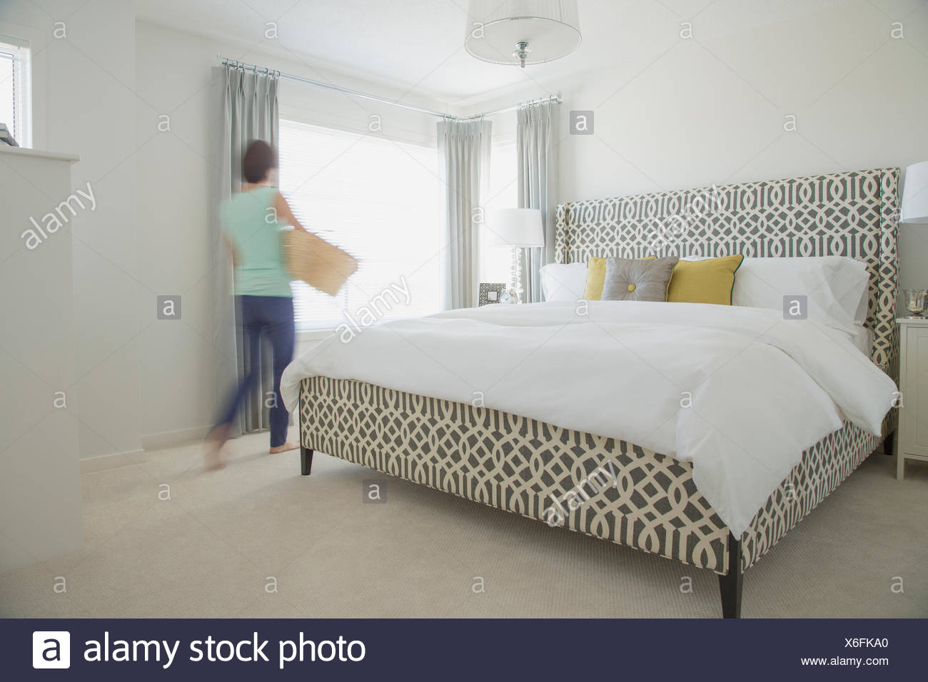 Tidy Up Bedroom Stockfotos Tidy Up Bedroom Bilder Alamy