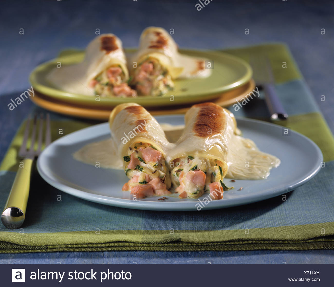 Cannelloni With Fish Stockfotos &amp; Cannelloni With Fish Bilder - Alamy