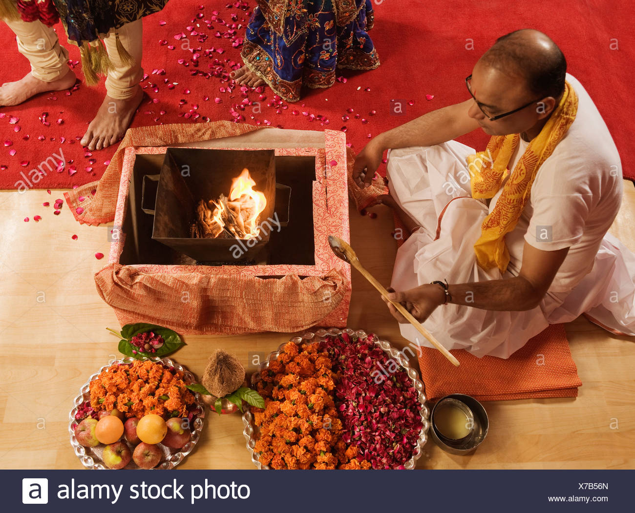 India Wedding Ceremony Fire Stockfotos Und Bilder Kaufen Alamy