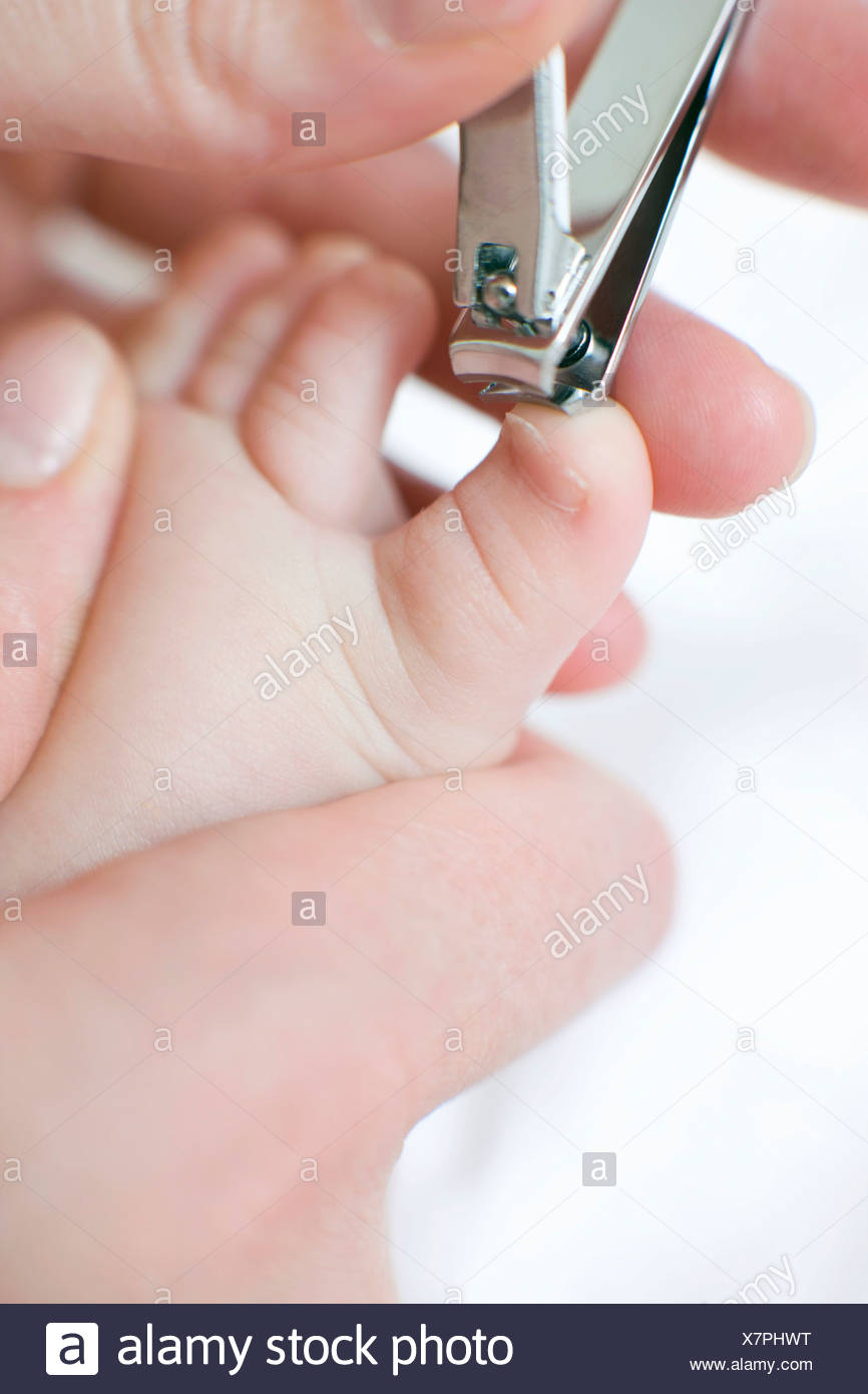 Fussnagel Schneiden 7 Monate Altes Baby Madchen Das Ihre Stockfotografie Alamy 
