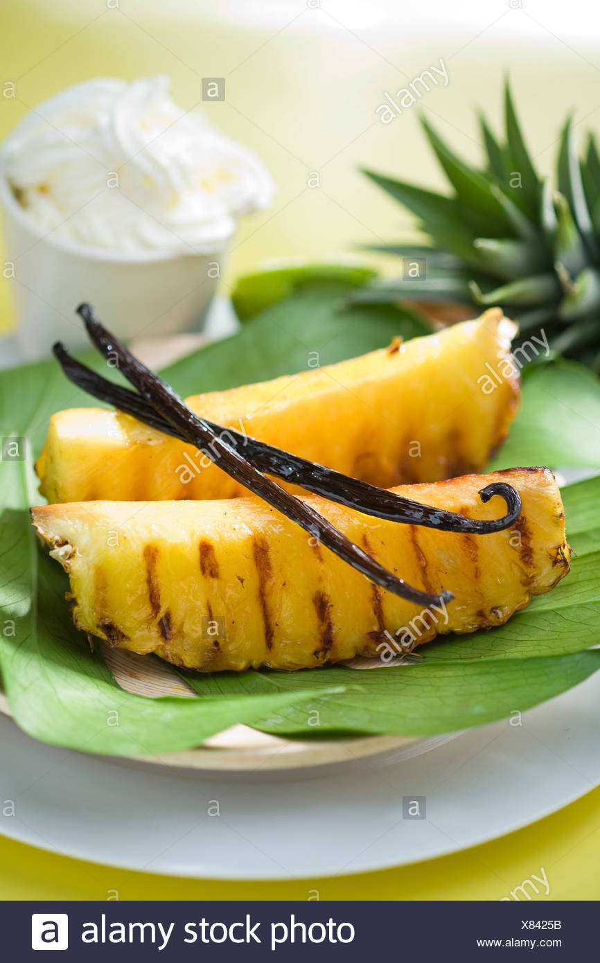 Gebratene Ananas Mit Vanille Stockfotografie Alamy