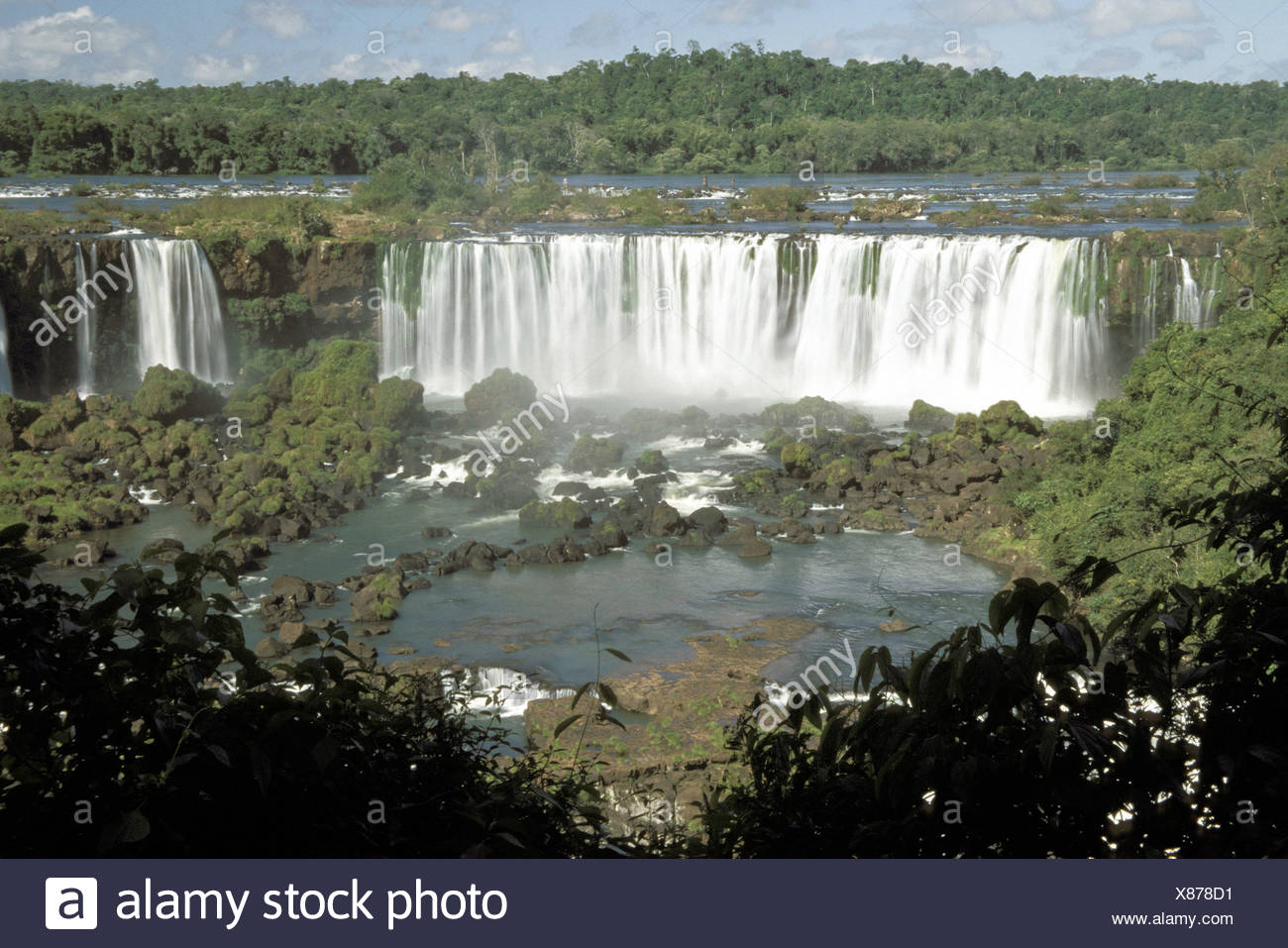 Geographie Reisen Brasilien Landschaften Wasserfalle Fluss Iguazu Dreilandereck Nach Argentinien Paraguay Additional Rights Clearance Info Not Available Stockfotografie Alamy