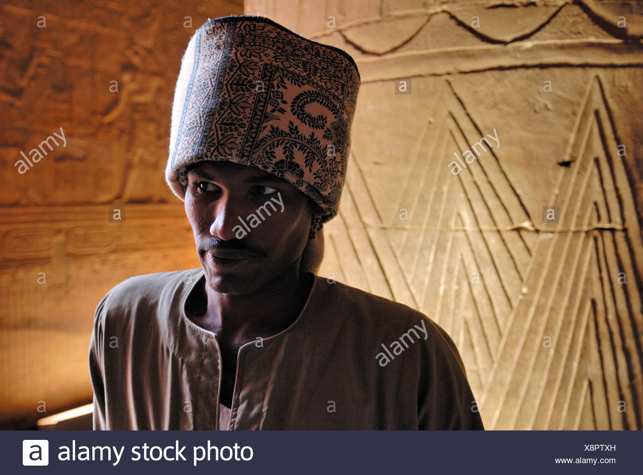 Agyptische Kopfbedeckung Stockfotos Und Bilder Kaufen Alamy
