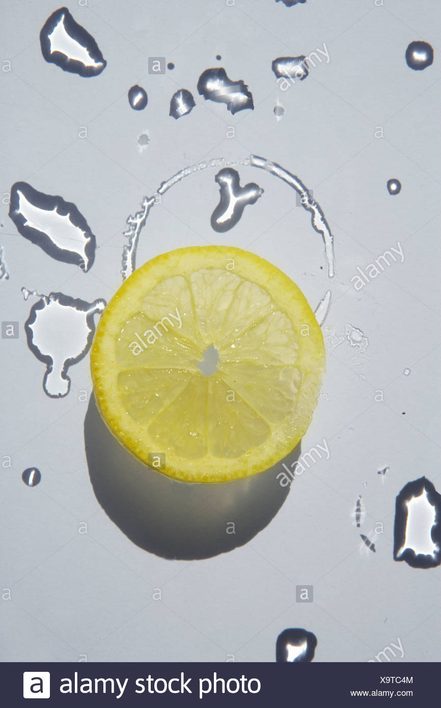 Tropfchen Stockfotos Und Bilder Kaufen Alamy