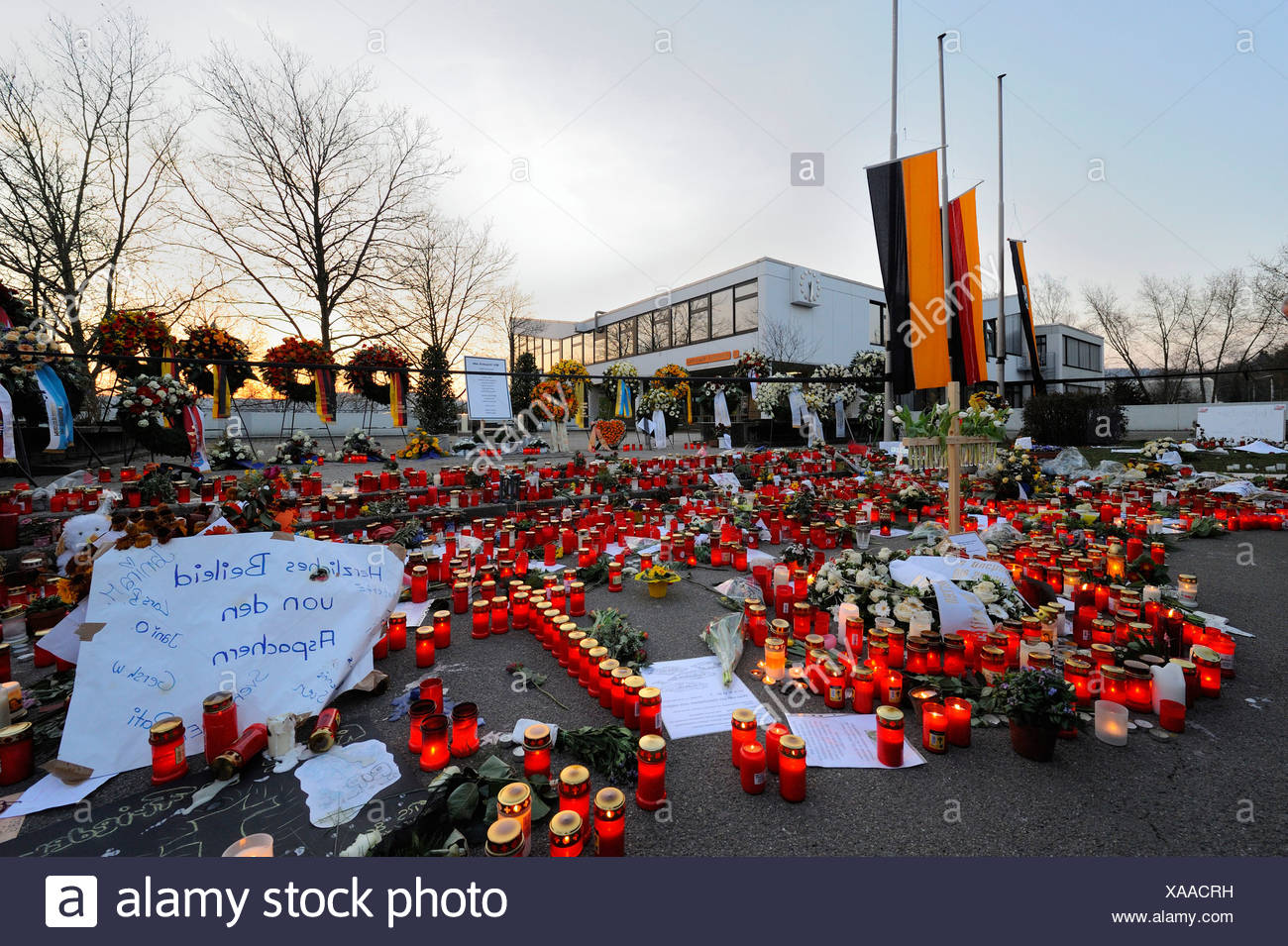 pic Amoklauf Deutschland https www alamy de amoklauf an der albertville realschule schule gedenkort winnenden baden wurttemberg deutschland europa image281742037 html
