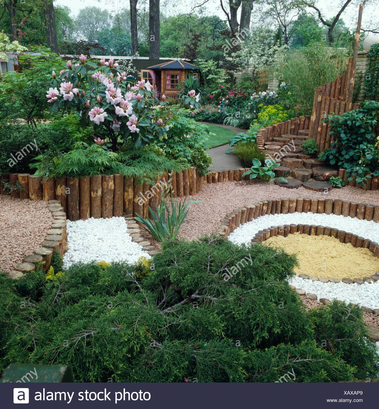 Freizeit Garten Kinder Sandkasten Im Pfad Design Eingearbeitet Leg019071 Fotos Horticultu Stockfotografie Alamy