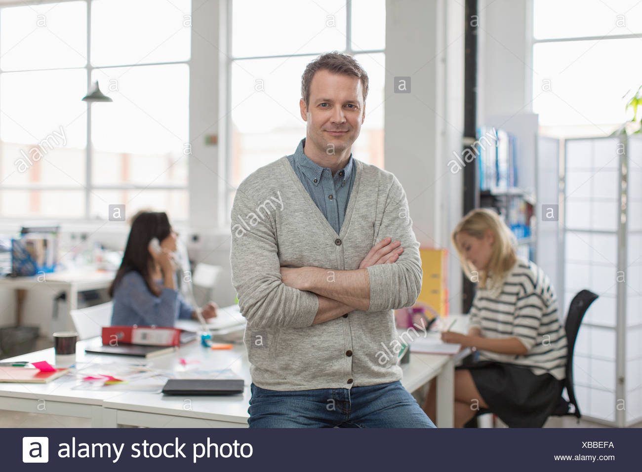 Mann Am Schreibtisch 2021 Mann Am Schreibtisch 2021
