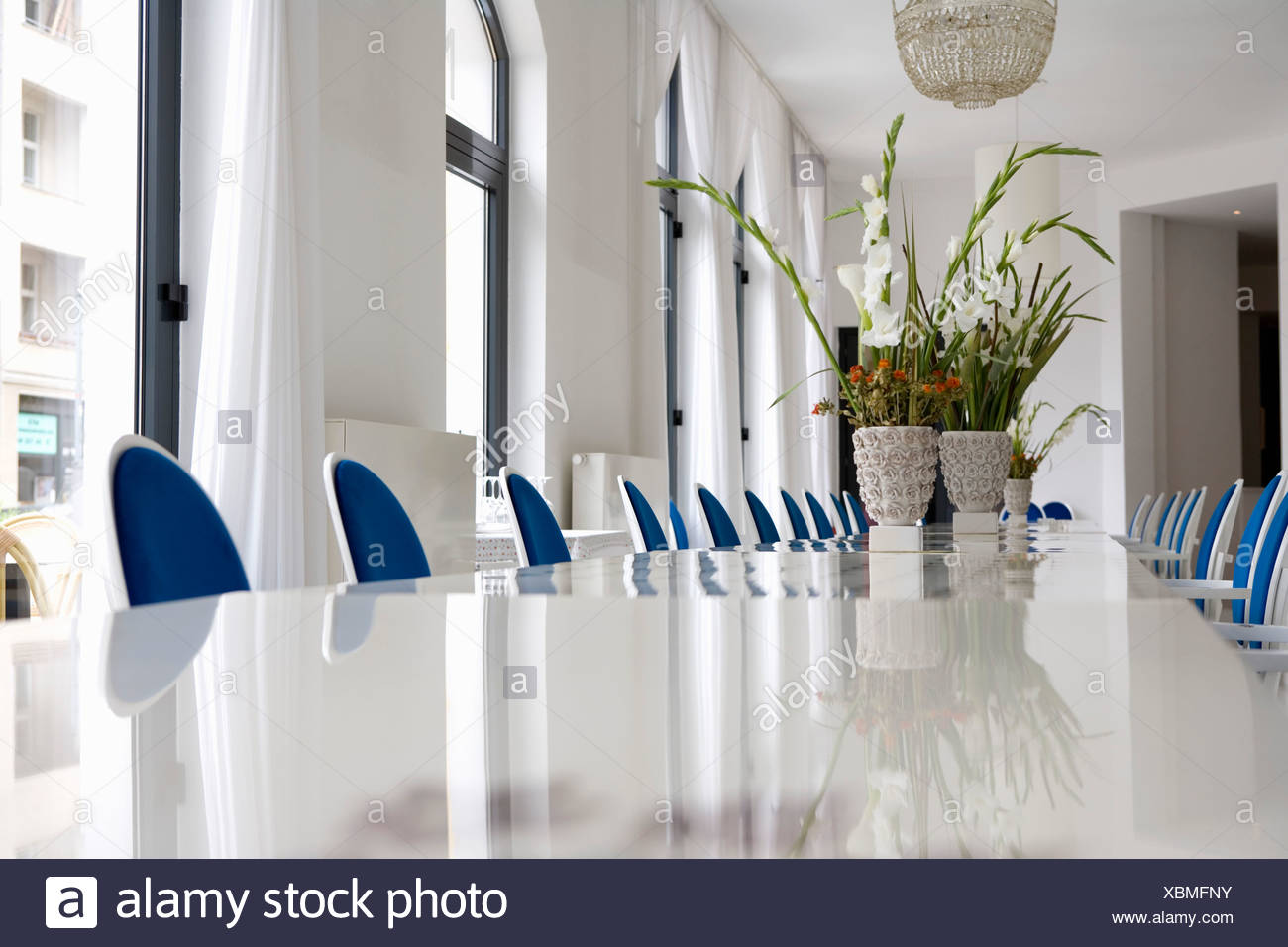 Exclusive Restaurant Modern Stockfotos & Exclusive Restaurant Modern ... Exclusive Restaurant Modern Stockfotos & Exclusive Restaurant Modern ...