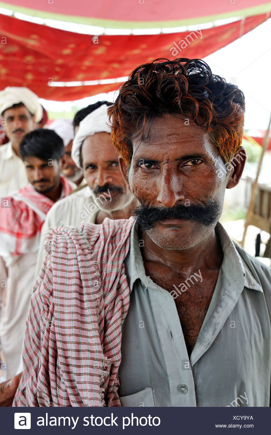 Weißer mann aus pakistan mädchen