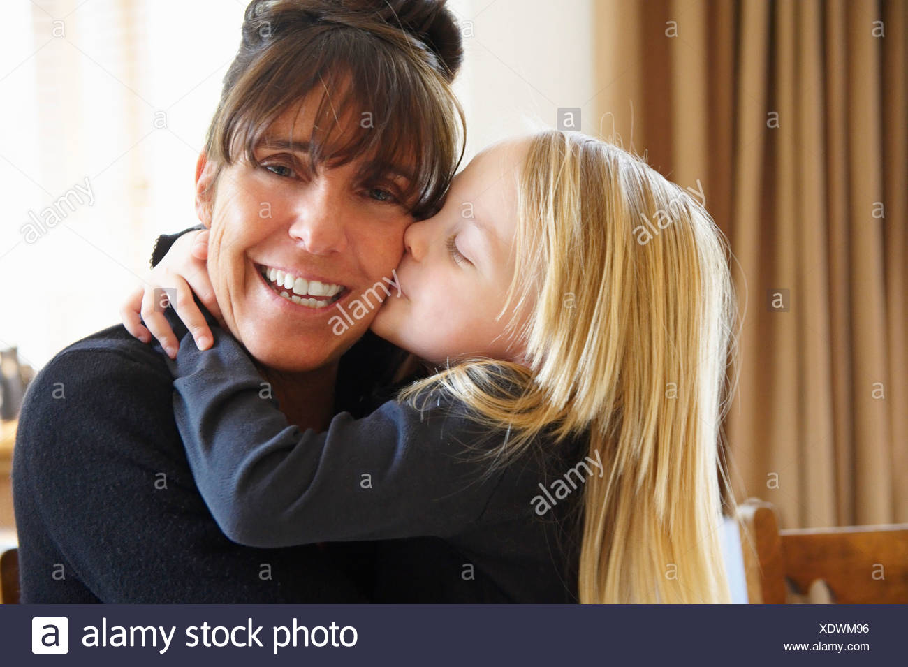 Get Maedchen maedchen kuesst Free HD Maedchen Maedchen Kuesst