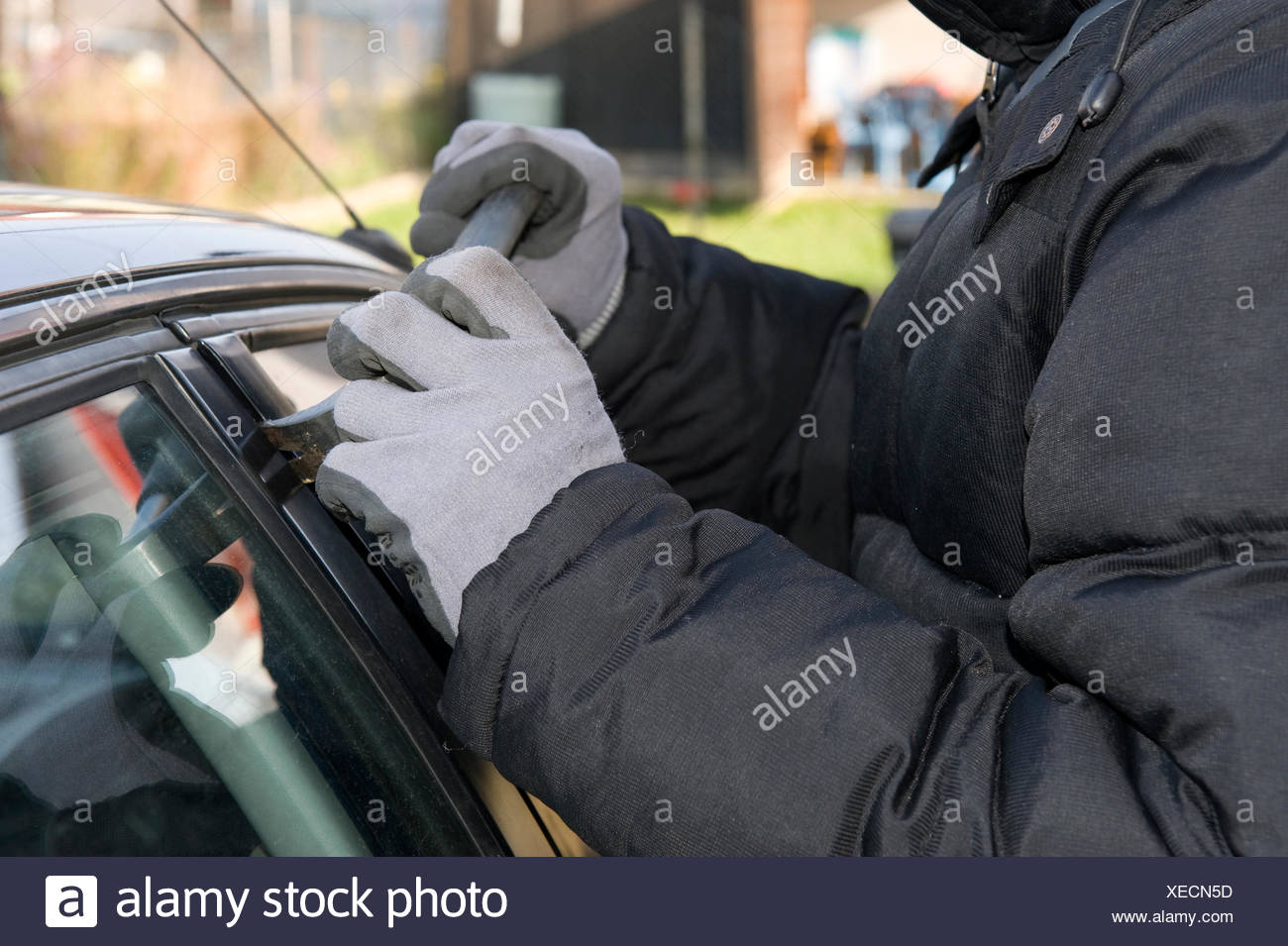 Auto Einbrecher Stockfotografie Alamy