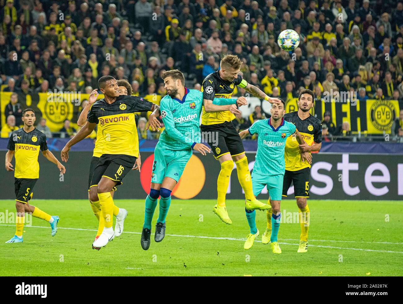 Mats Hummels Tendria Un Acuerdo Con El Barcelona Goal Com