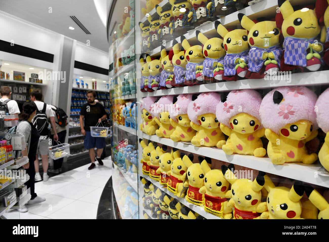 Pokemon Center Tokyo Fotografias E Imagenes De Alta Resolucion Alamy