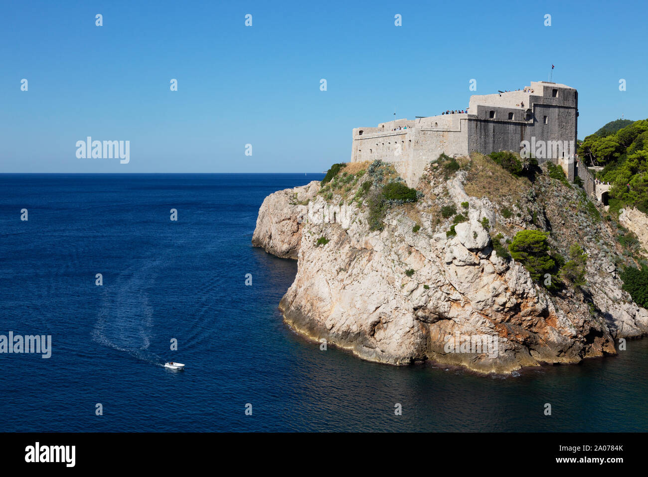 Fort Lovrijenac, parte de las fortificaciones de Dubrovnik y al mar Adriático, la costa Dálmata, Croacia Europa Foto de stock