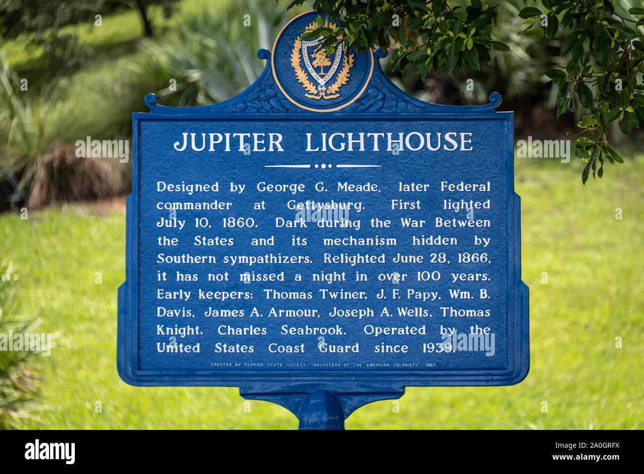 El marcador al histórico faro de Júpiter en el condado de Palm Beach, Florida. (Ee.Uu.) Foto de stock