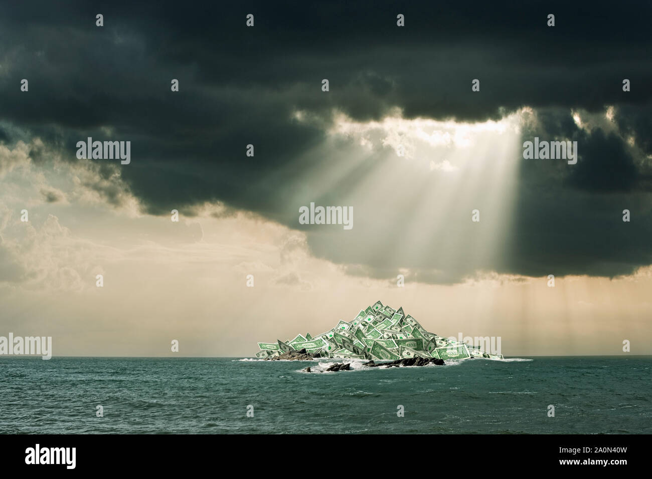 Concepto de paraíso fiscal offshore – isla hecha de dinero, dólares estadounidenses Foto de stock