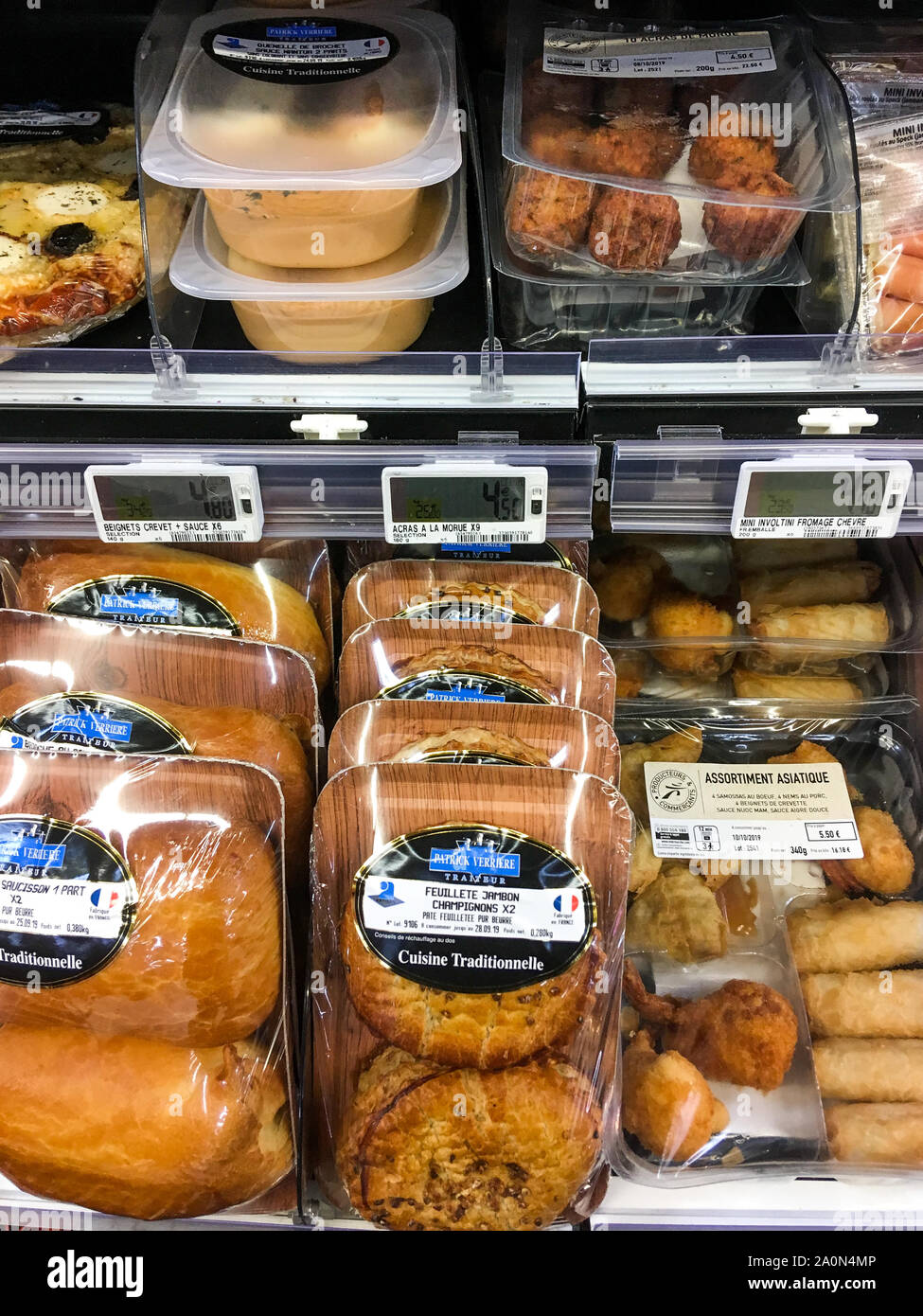 Productos precocinados, Supermercado, Lyon, Francia. Foto de stock