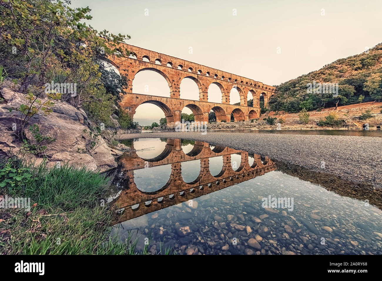 Pont du Gard, en Francia, un sitio del patrimonio mundial de la UNESCO Foto de stock