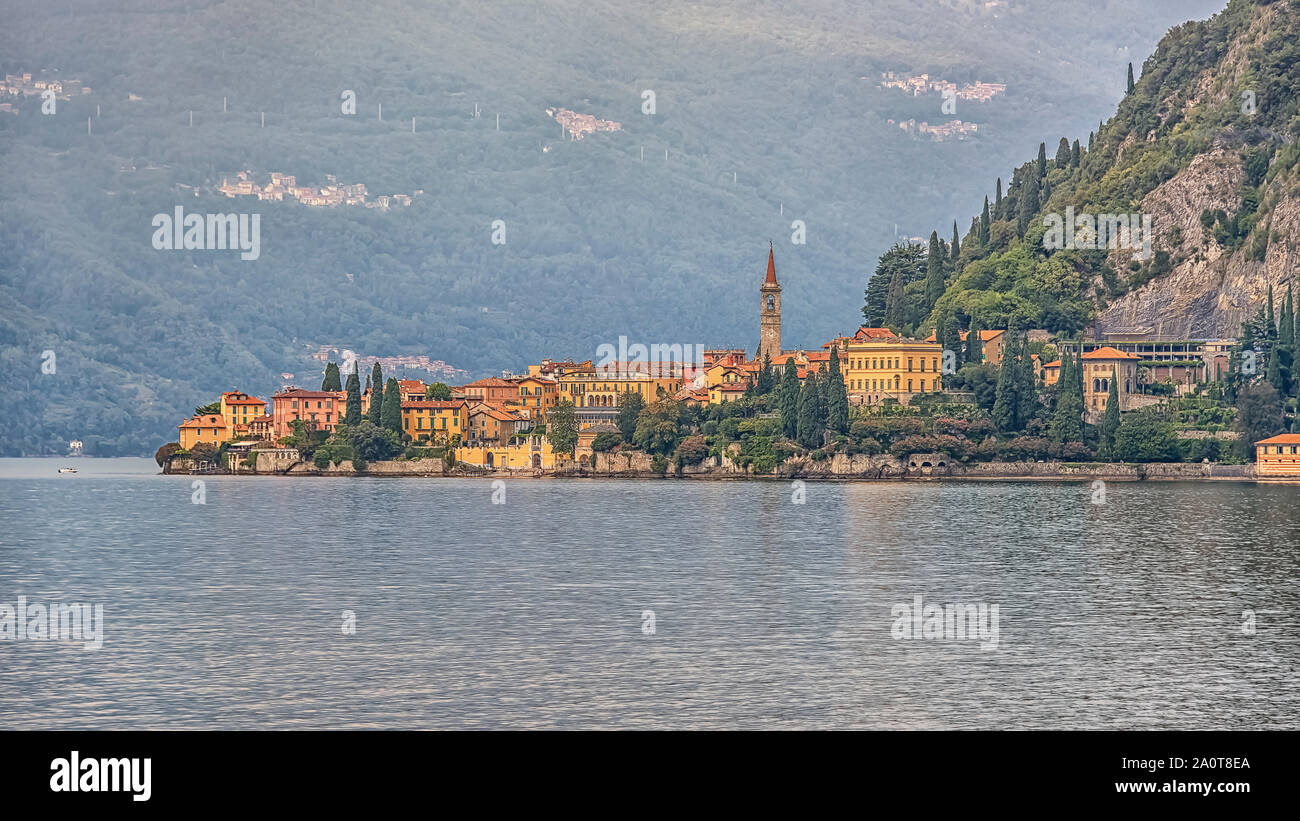 Varenna Village en el lago de Como, Italia Foto de stock