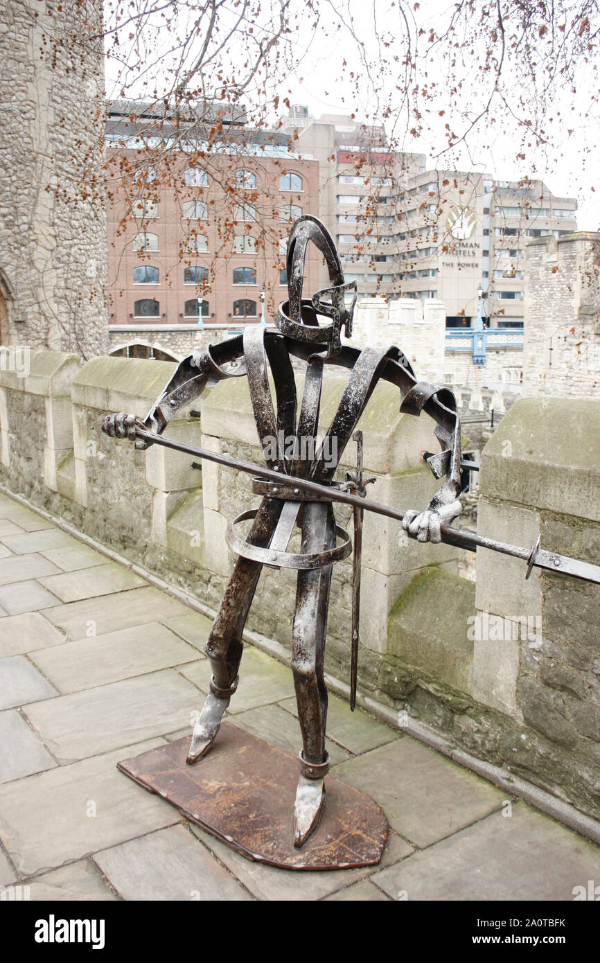 Soldado escultura en la Torre de Londres. Foto de stock