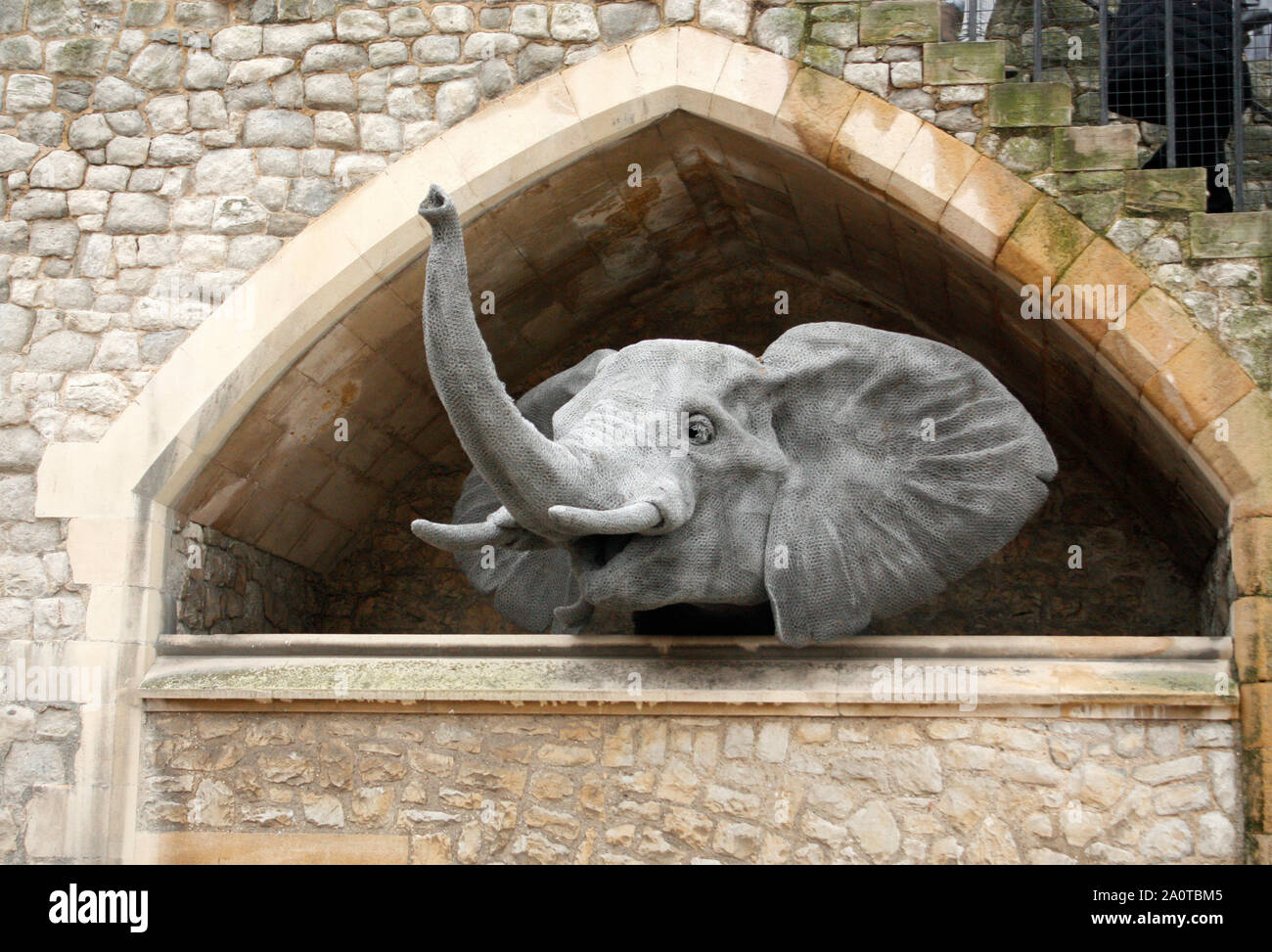 La escultura del elefante en la Torre de Londres. Foto de stock