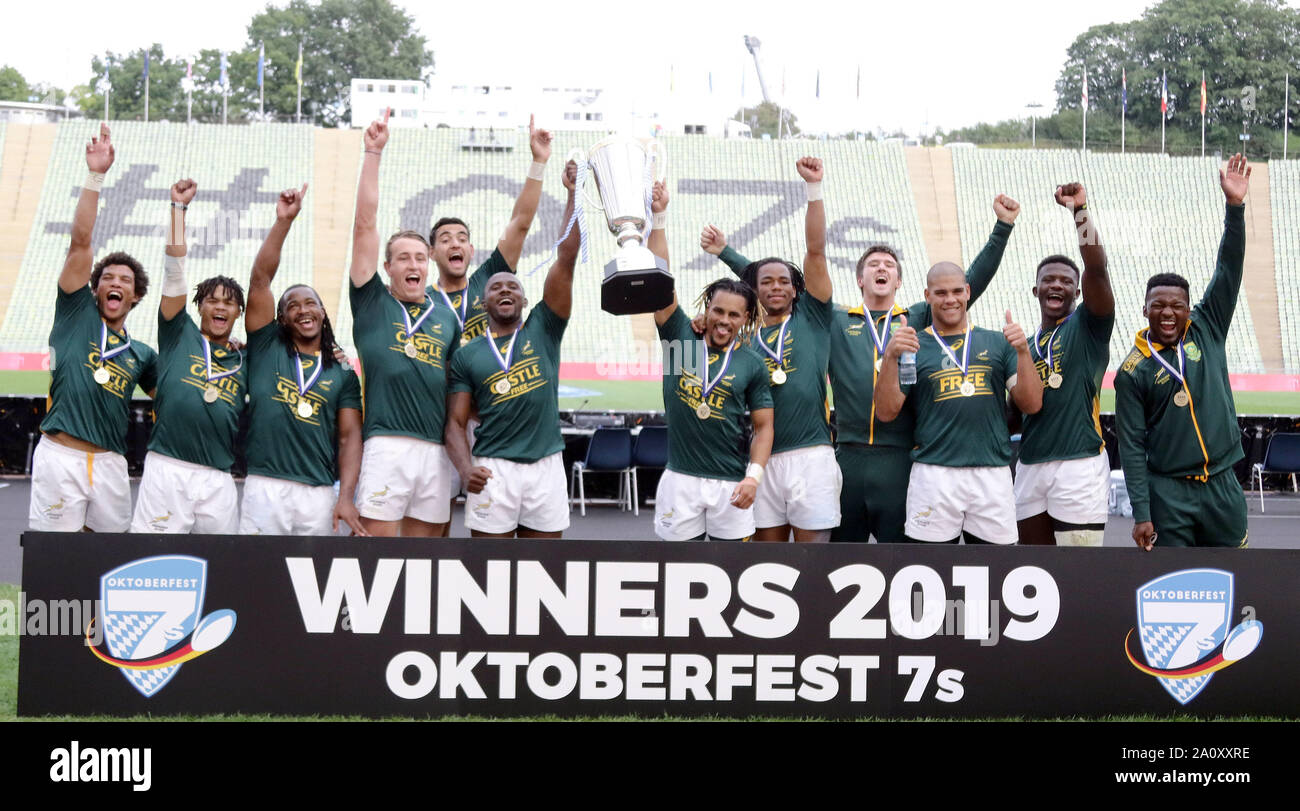 Munich, Baviera, Alemania. 22 Sep, 2019. El equipo ganador de Sudáfrica .final, torneo de rugby, Fiji vs Sudáfrica, .Munich, Estadio Olympia, Septiembre 22, 2019, los equipos de Nueva Zelanda, Inglaterra, Australia, Sudáfrica, Alemania, Fiji, Estados Unidos y Francia tomar parte en este torneo de 2 días, el crédito: Wolfgang Fehrmann/Zuma alambre/Alamy Live News Foto de stock