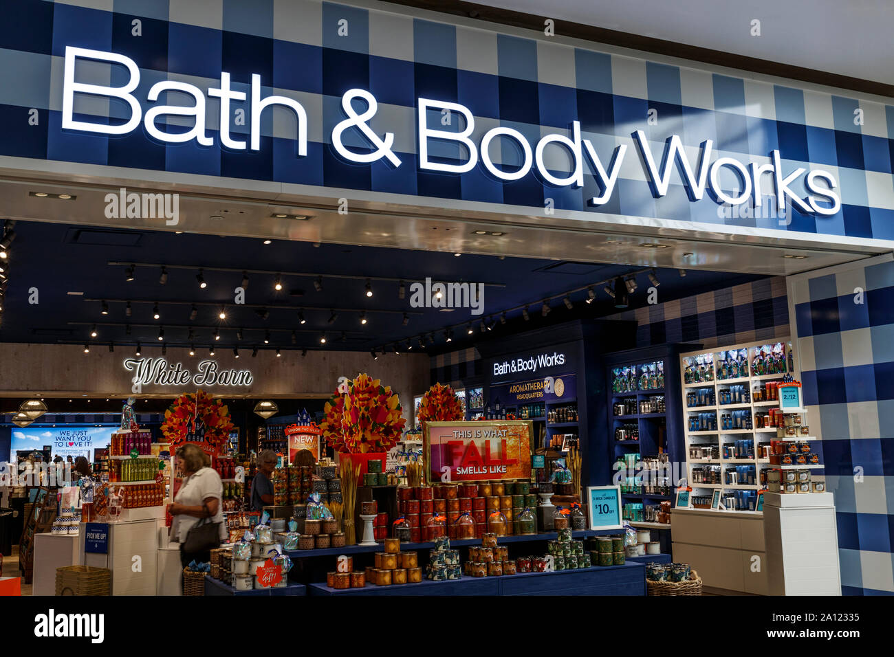 Bed Bath And Beyond Imagenes De Stock Bed Bath And Beyond Fotos