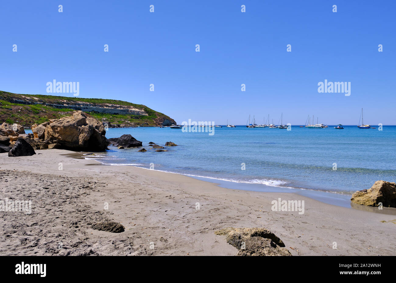 Capo San Marco beach, la playa de Cerdeña en el Istmo de San Giovanni de Sinis, cabras, Oristano, Cerdeña, Italia Foto de stock
