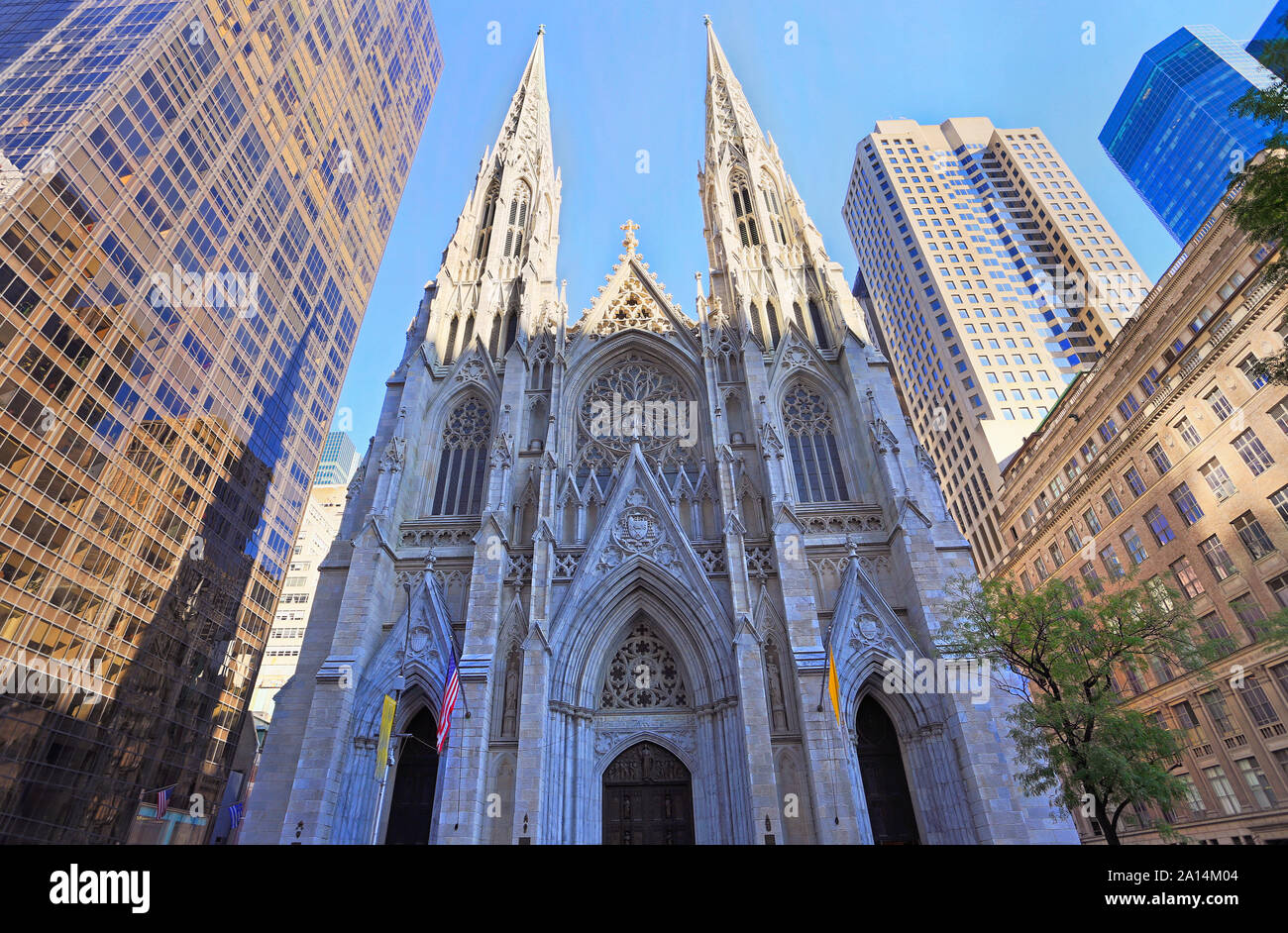 La Catedral de San Patricio, Vista exterior en la Ciudad de Nueva York Foto de stock