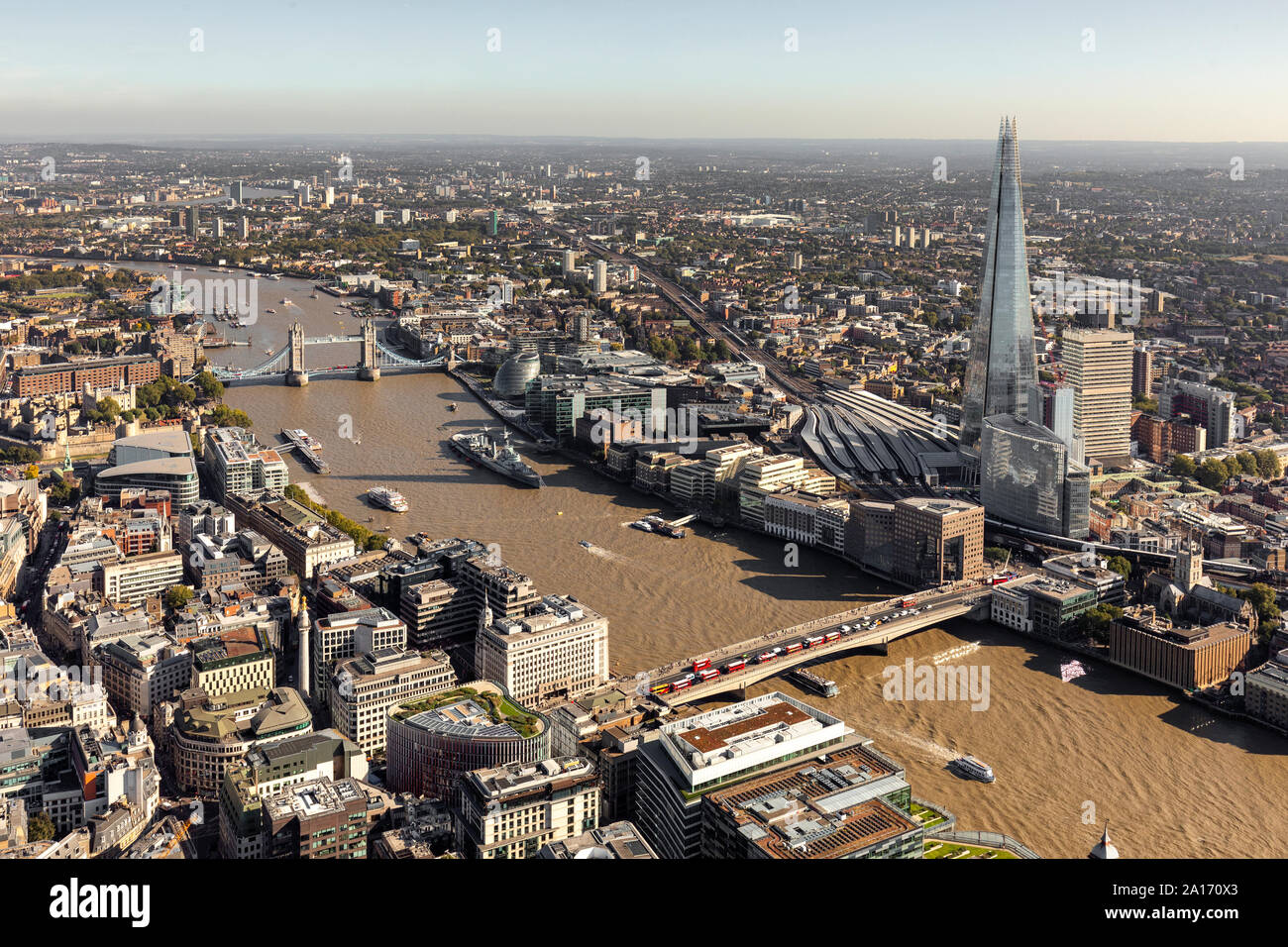 De septiembre de 2019, vista aérea panorámica de la zona de South Bank de Londres. Foto de stock