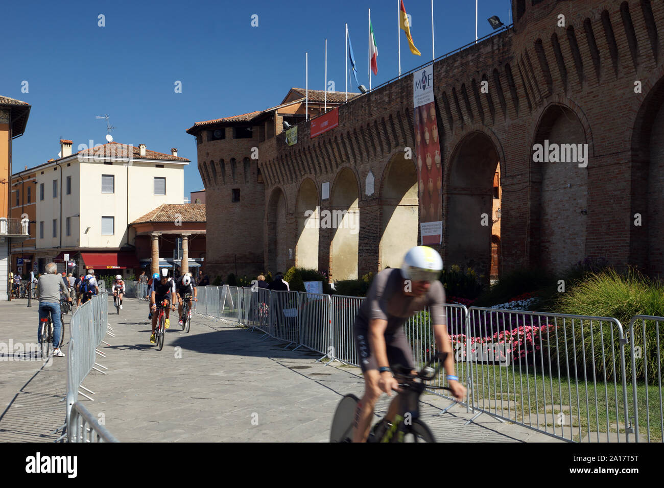 Emilia-romaña Italia Ironman anual Bike carrera en Forlimpopoli. Forlimpopoli, Emilia-Romaña, en la provincia de Forlì-Cesena, Italia. 21 Sep 2019 Foto de stock