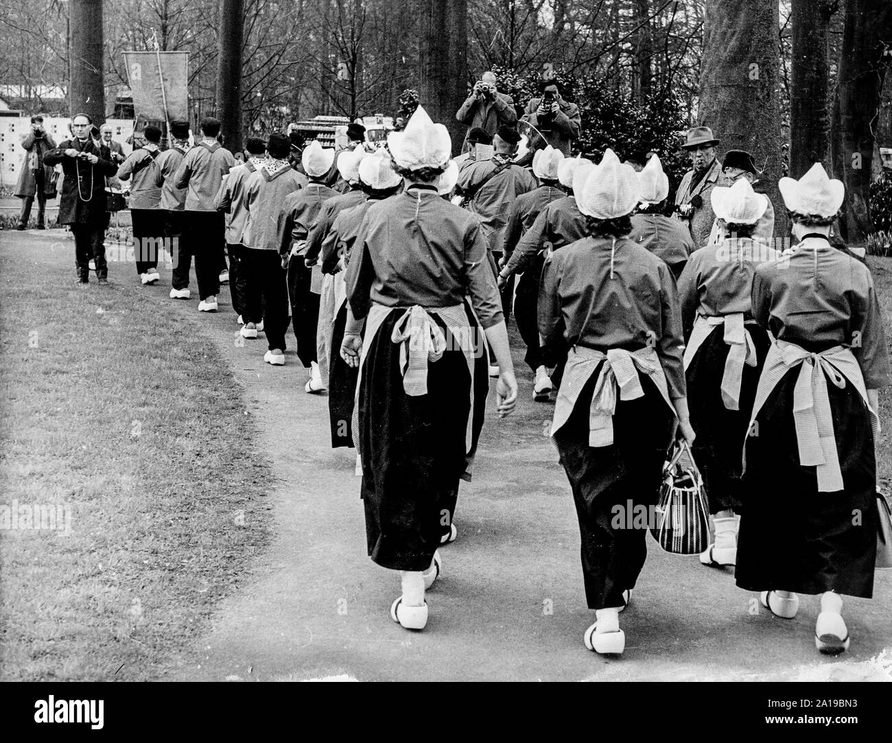 Desfile, Keukenhof, lisse, 1962 Foto de stock