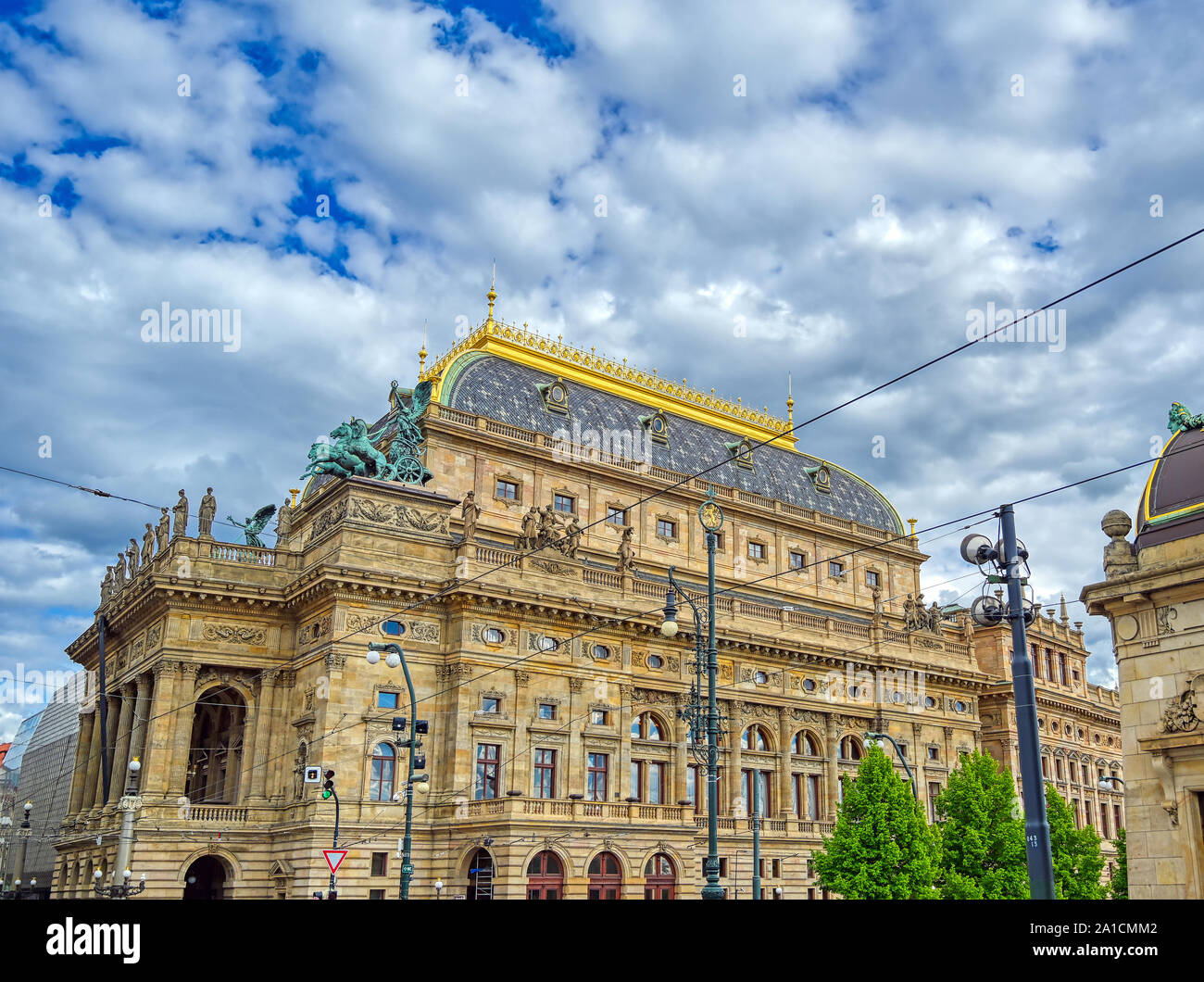 Teatro Nacional De Praga Fotos e Imágenes de stock Alamy
