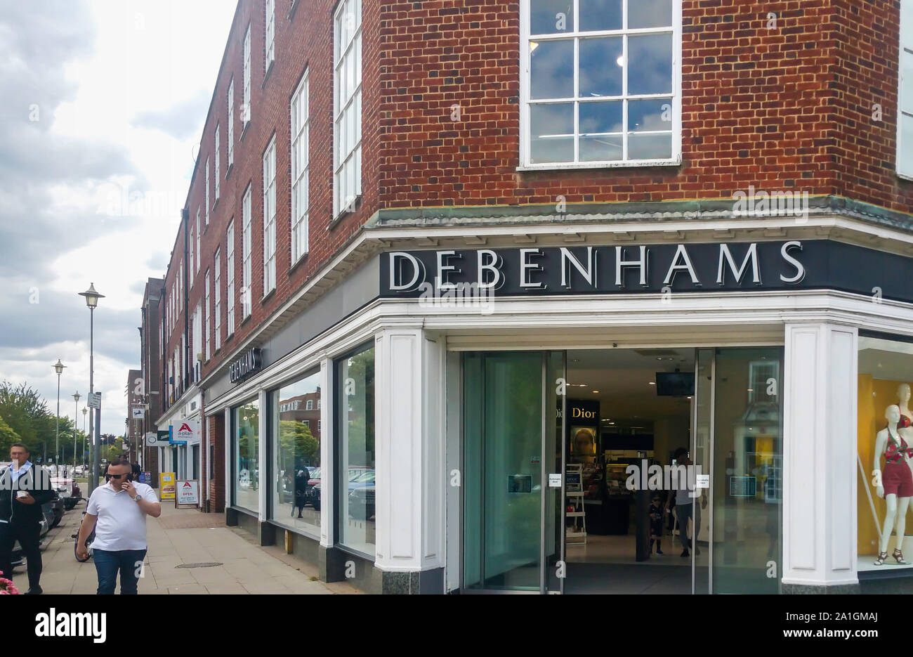 Cadena De Tiendas Por Departamento Textil Fotos e Imágenes de stock Alamy