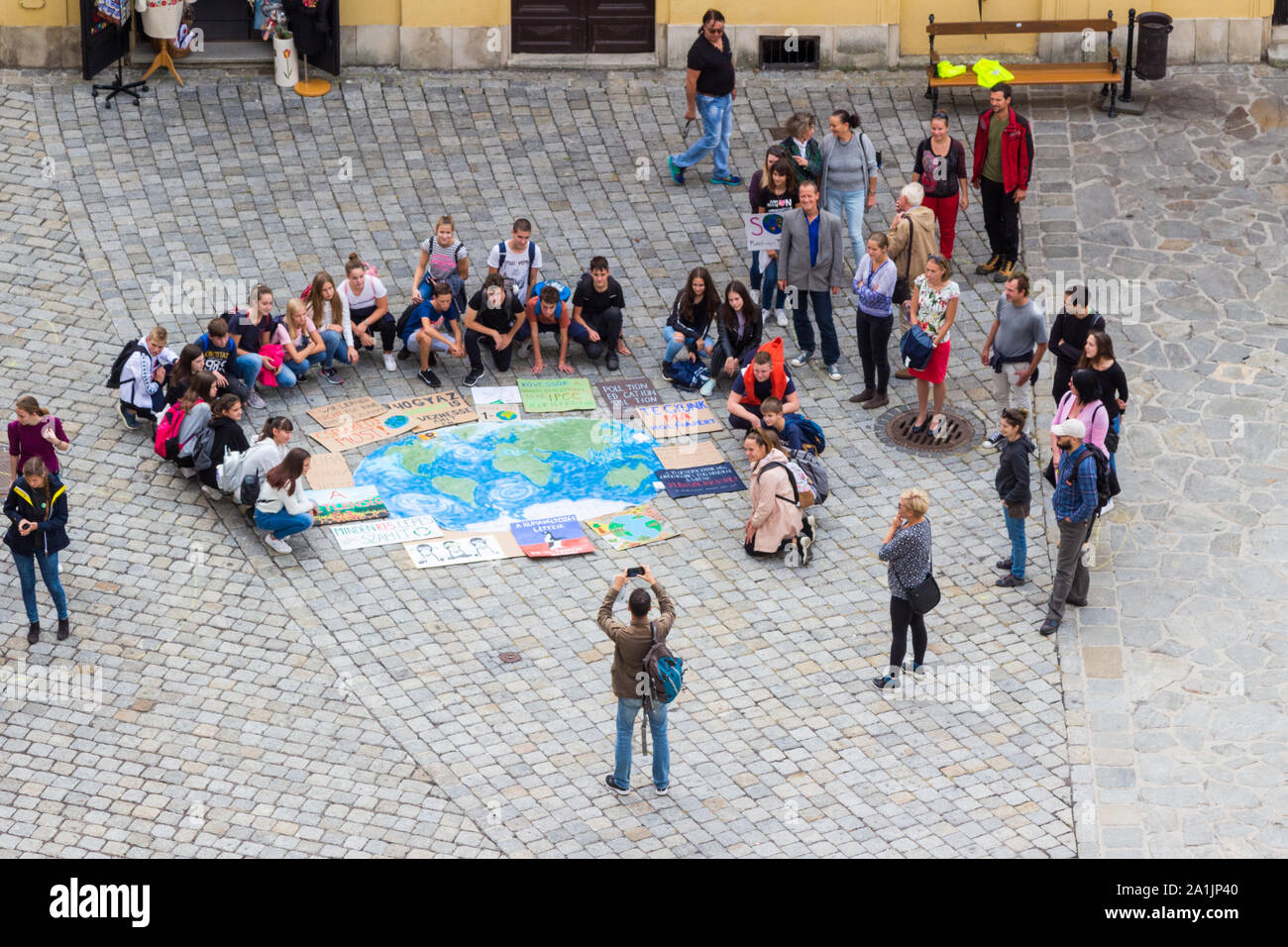 El 27 de septiembre de 2019, viernes para el clima futuro protesta en Sopron, Hungría Foto de stock