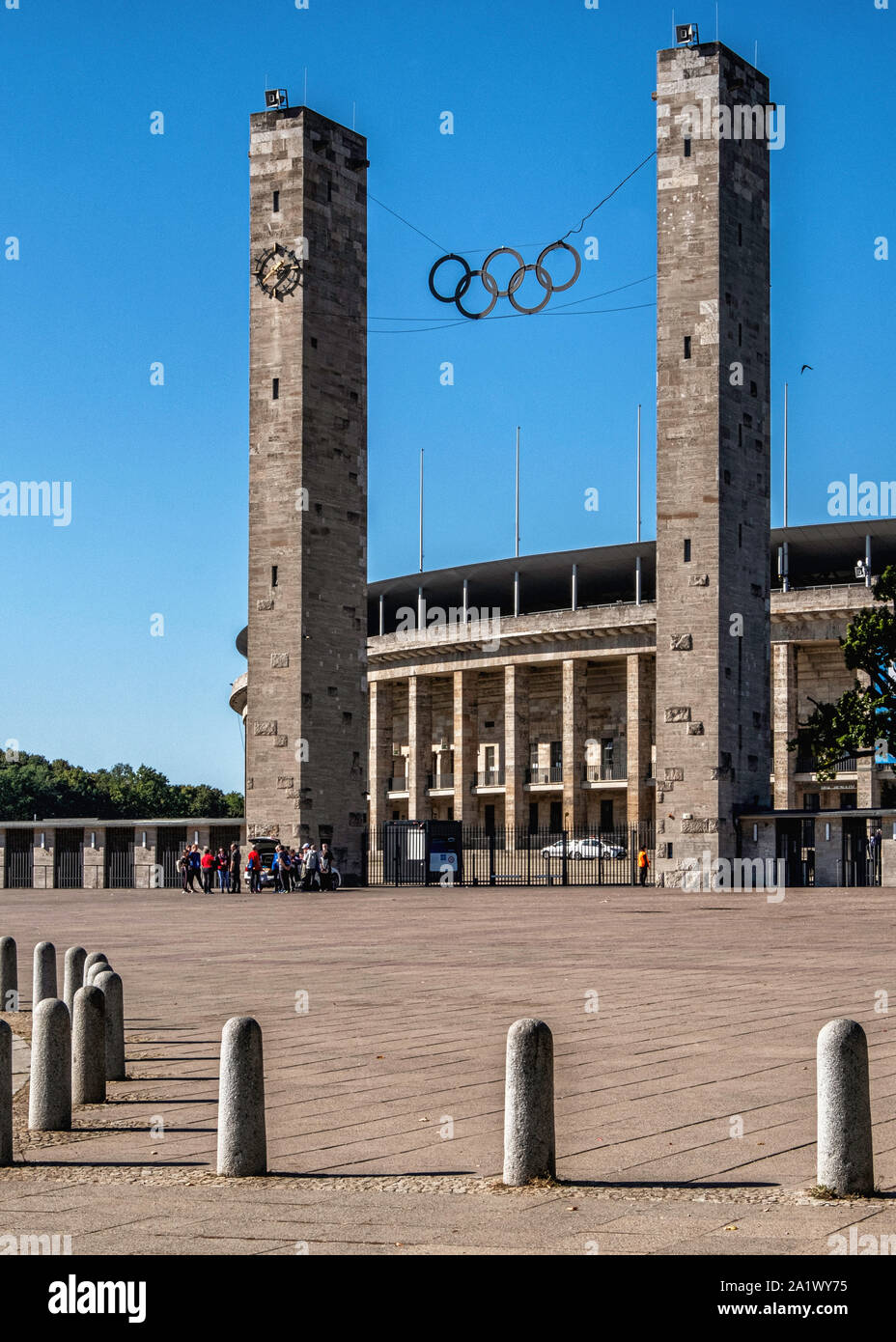 El Estadio Olímpico, el OlympiaStadion una época nazi monumental estadio construido para los El Estadio Olímpico, el OlympiaStadion una época nazi monumental estadio construido para los