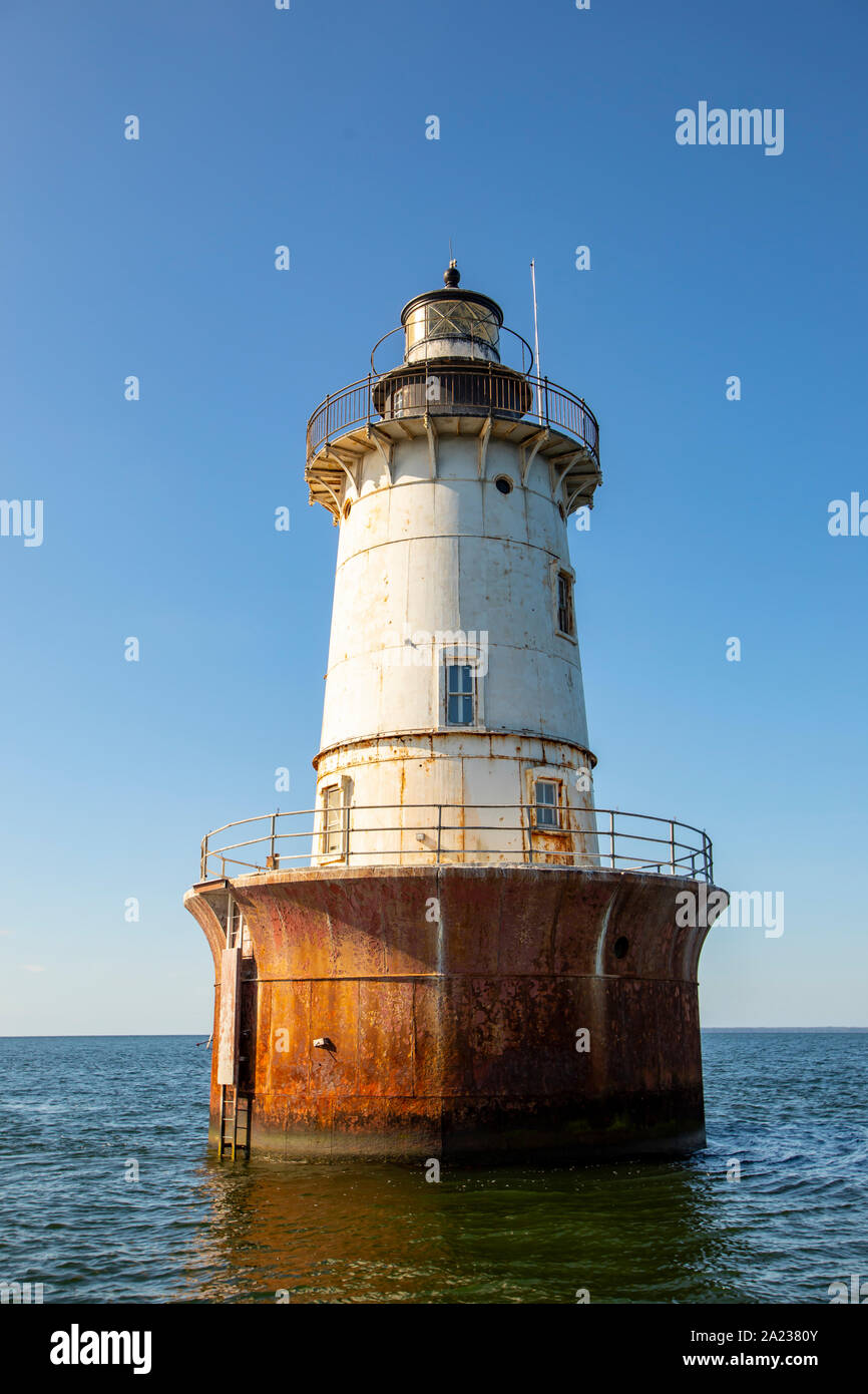 Hoopers Island Lighthouse en Chesapeake Bay frente a visitar la