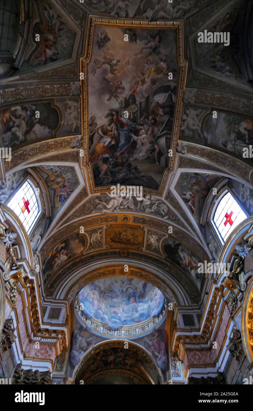Interior de San Camilo de Lelis, una iglesia en la Via Sallustiana, Roma,  dedicada a San Camilo de Lelis Fotografía de stock - Alamy