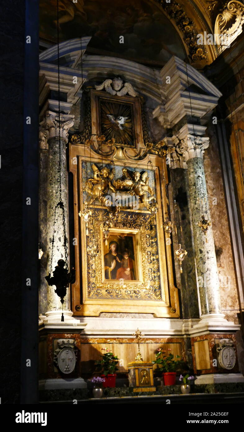 Interior de San Camilo de Lelis, una iglesia en la Via Sallustiana, Roma,  dedicada a San Camilo de Lelis Fotografía de stock - Alamy