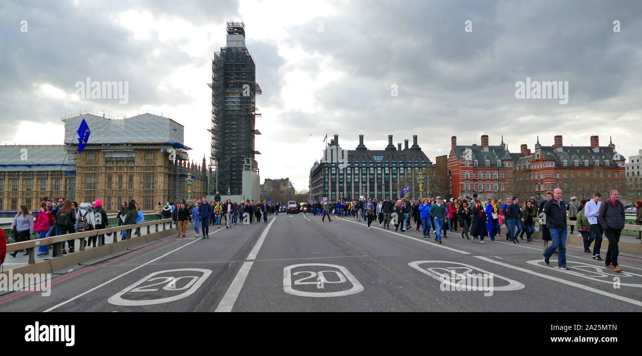 23 de marzo de 2019, una marcha de protesta exigiendo un nuevo referéndum de la UE, se estima que han atraído a una multitud de más de 1 millones de personas, han informado los MPs que era demasiado grande para ignorar. Foto de stock