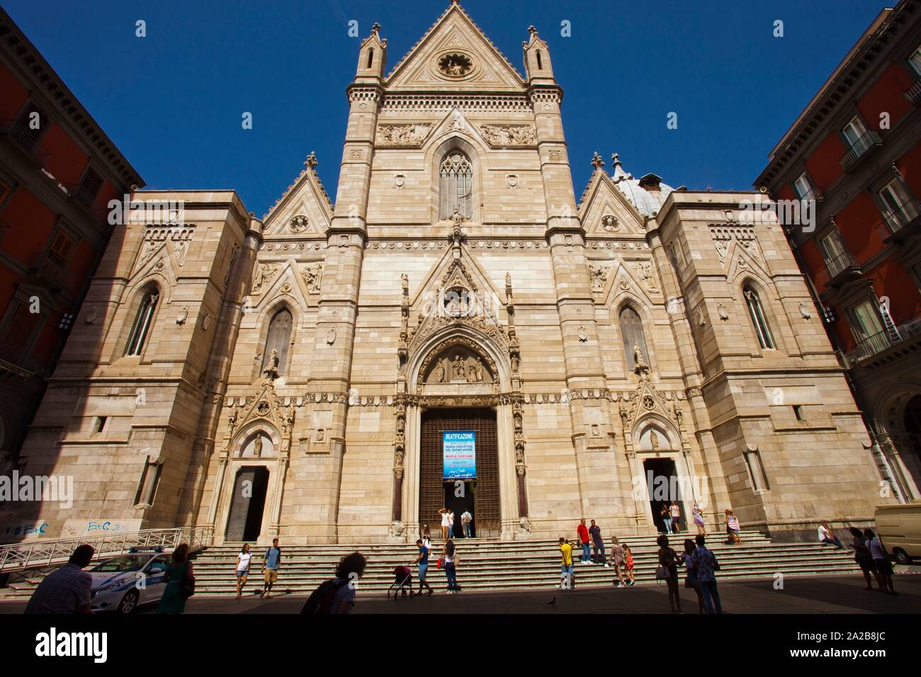 Catedral de Nápoles de la Asunción de María, la Cattedrale di Santa Maria Assunta, Nápoles, Campania, Italia, Europa. Foto de stock