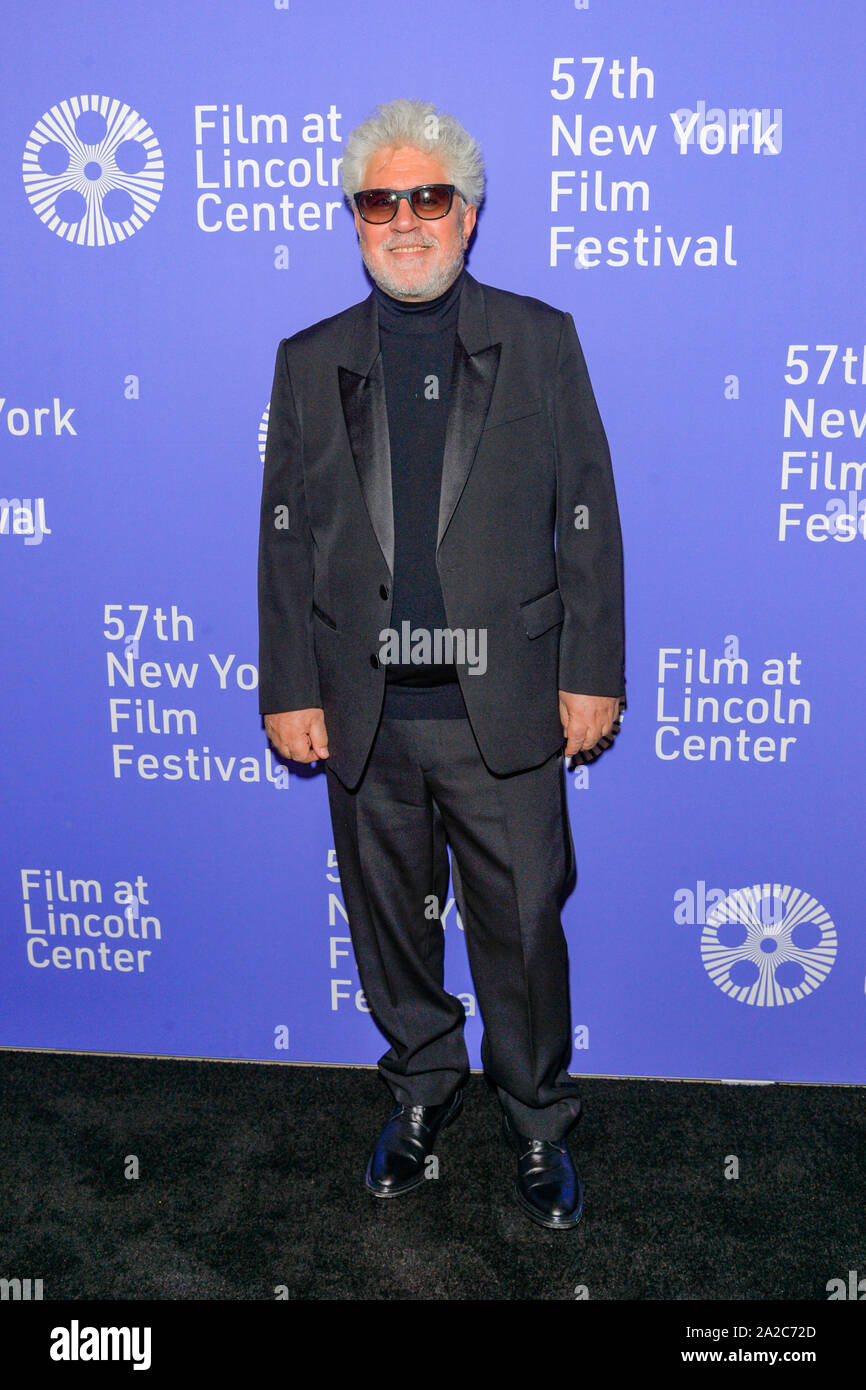 New York, NY - Septiembre 28, 2019: Pedro Almodóvar asiste a la premiere de dolor y de gloria durante el 57º Festival de Cine de Nueva York en el Lincoln Center Alice Tully Hall Foto de stock
