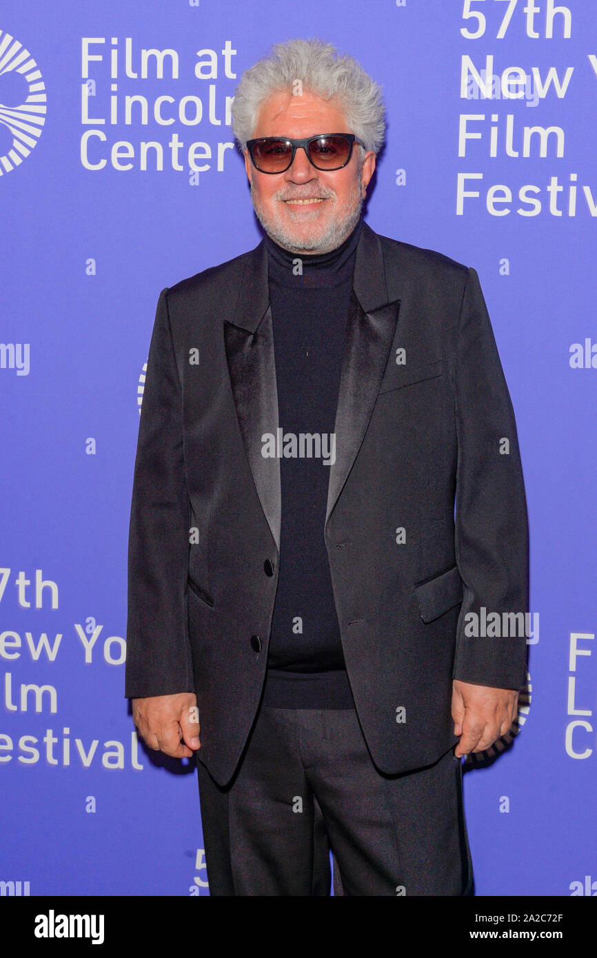 New York, NY - Septiembre 28, 2019: Pedro Almodóvar asiste a la premiere de dolor y de gloria durante el 57º Festival de Cine de Nueva York en el Lincoln Center Alice Tully Hall Foto de stock