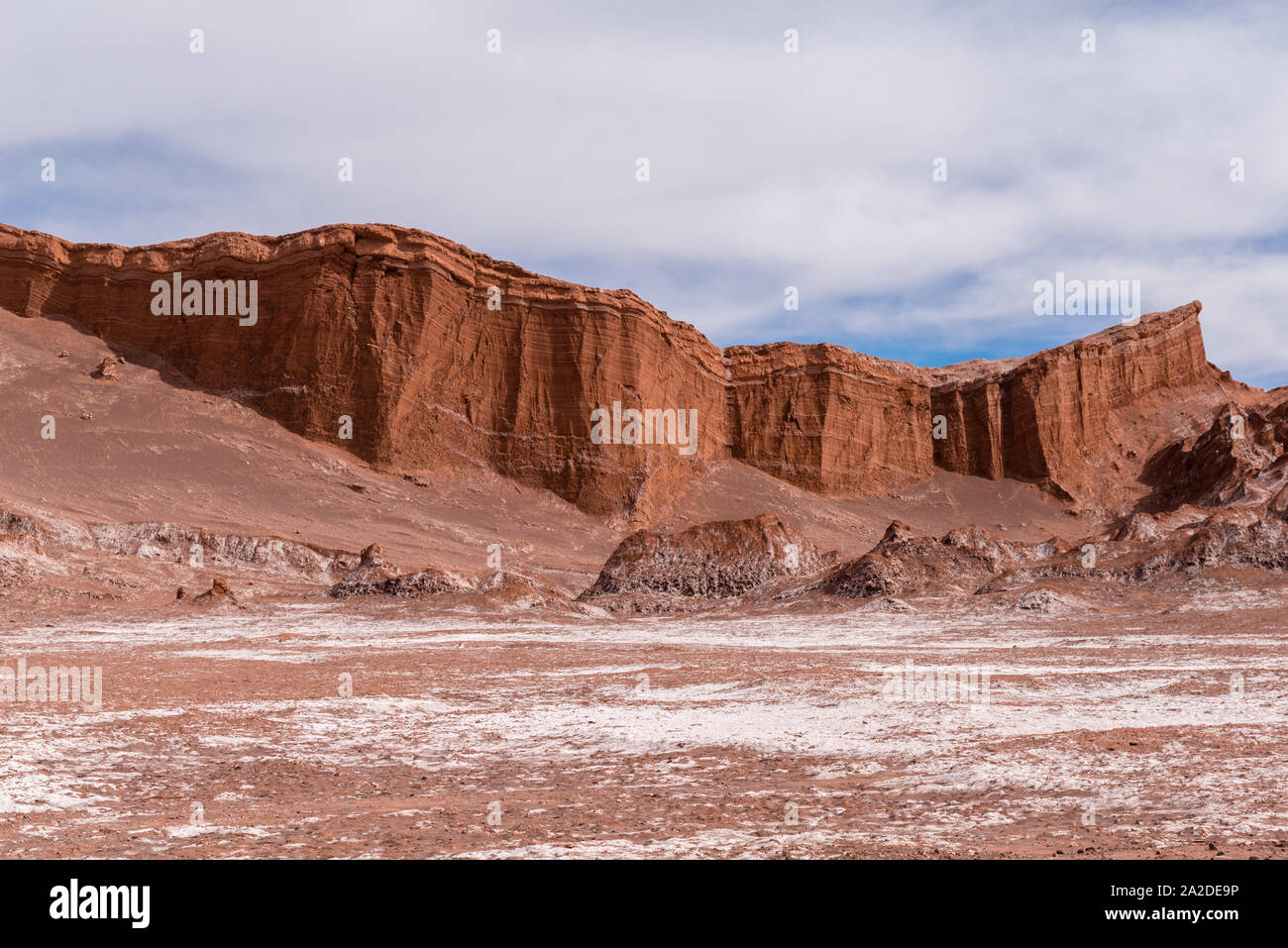 Formación de roca "Amphi Theatre' en el Valle de la Luna o Valle de la Luna, San Pedro de Atacama, República de Chile, América Latina Foto de stock