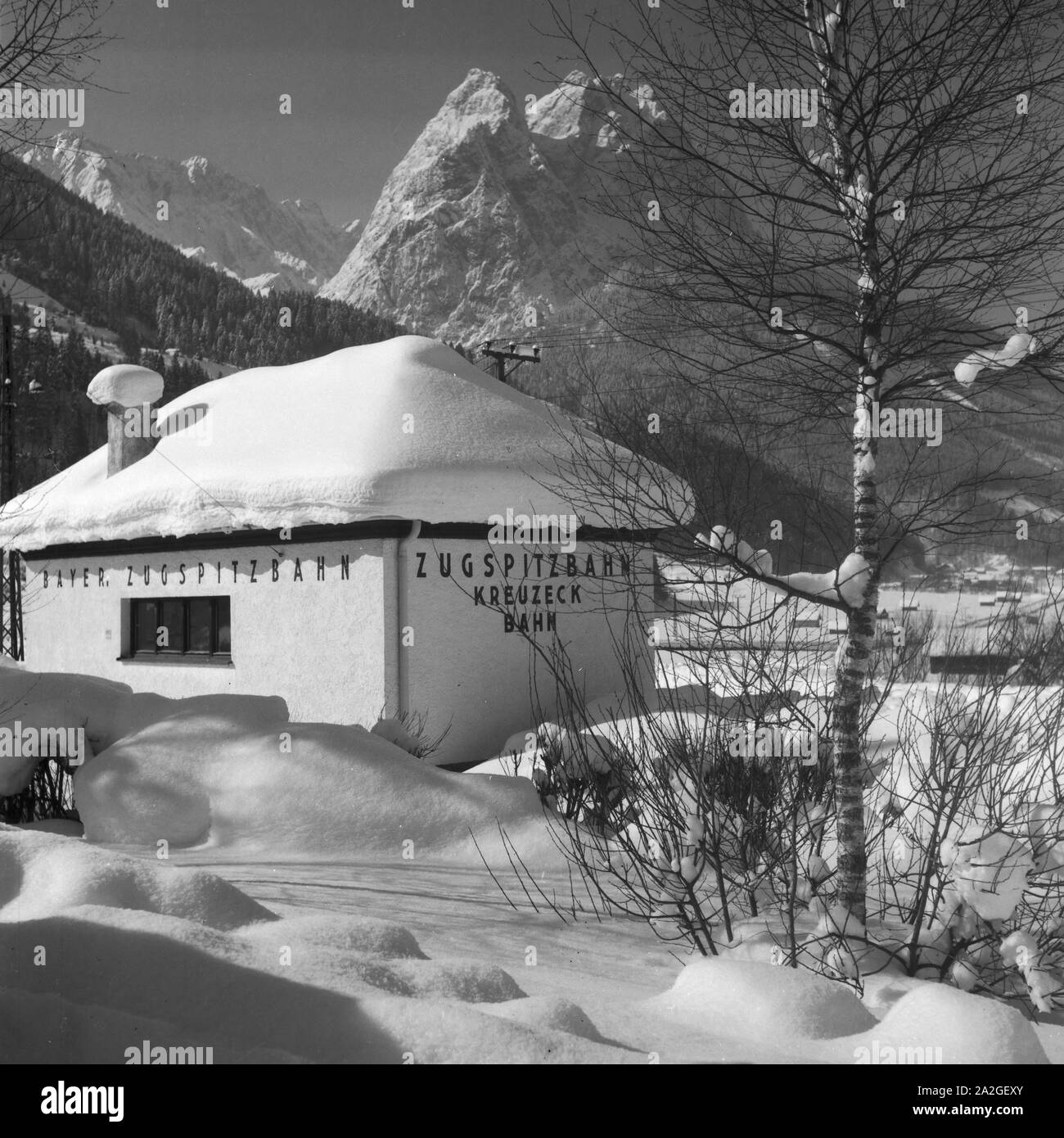 Estación, Deutschland Zugspitzbahn der 1930er Jahre. Estatina del tren de montaña Zugspitzbahn, Alemania 1930. Foto de stock