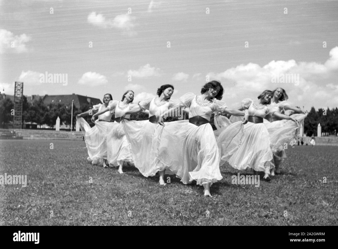 Vorbereitungen Fur Die Eroffnungsfeier Der Grossen Deutschen