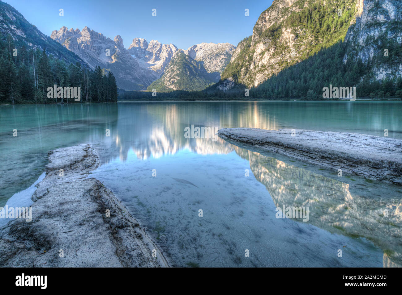 Lago di Landro, Dobbiaco, Trentio - Alto Adige, Italia, Europa Foto de stock