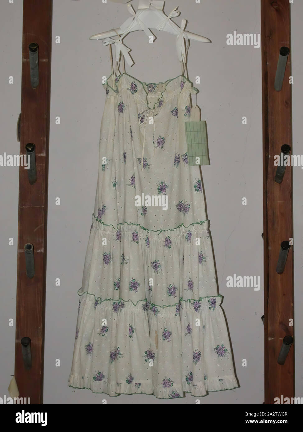 1970s Dress Fotos e Imágenes de stock - Alamy