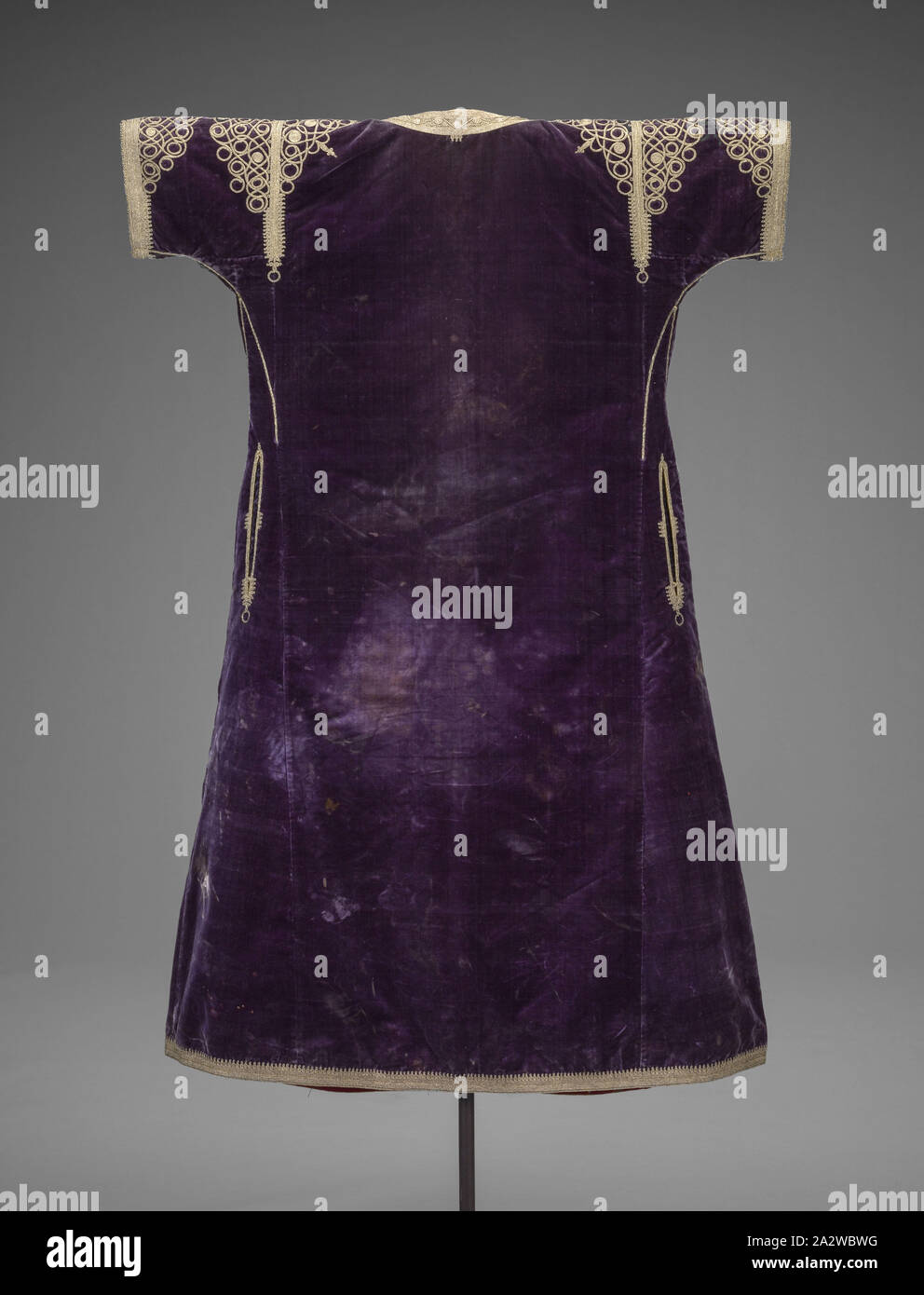 Terciopelo de seda bordado fotografías e imágenes de alta resolución - Alamy